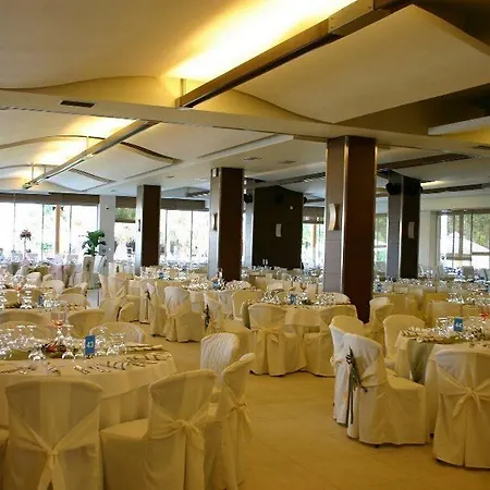 אתר נופש Poseidon Palace 4*