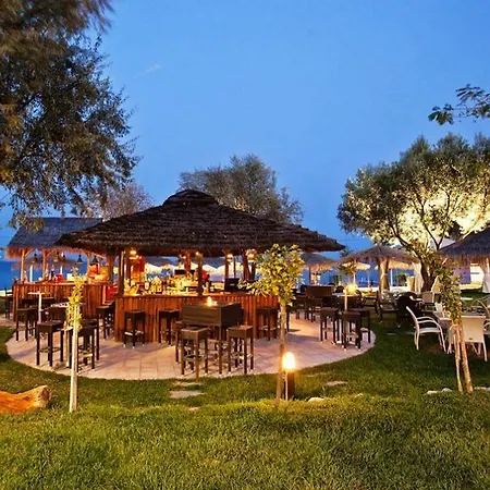 אתר נופש Poseidon Palace לפטוקריה