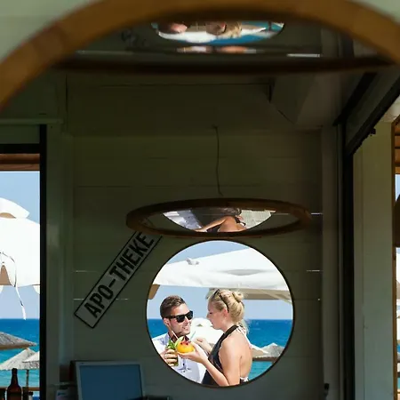 אתר נופש Poseidon Palace 4*